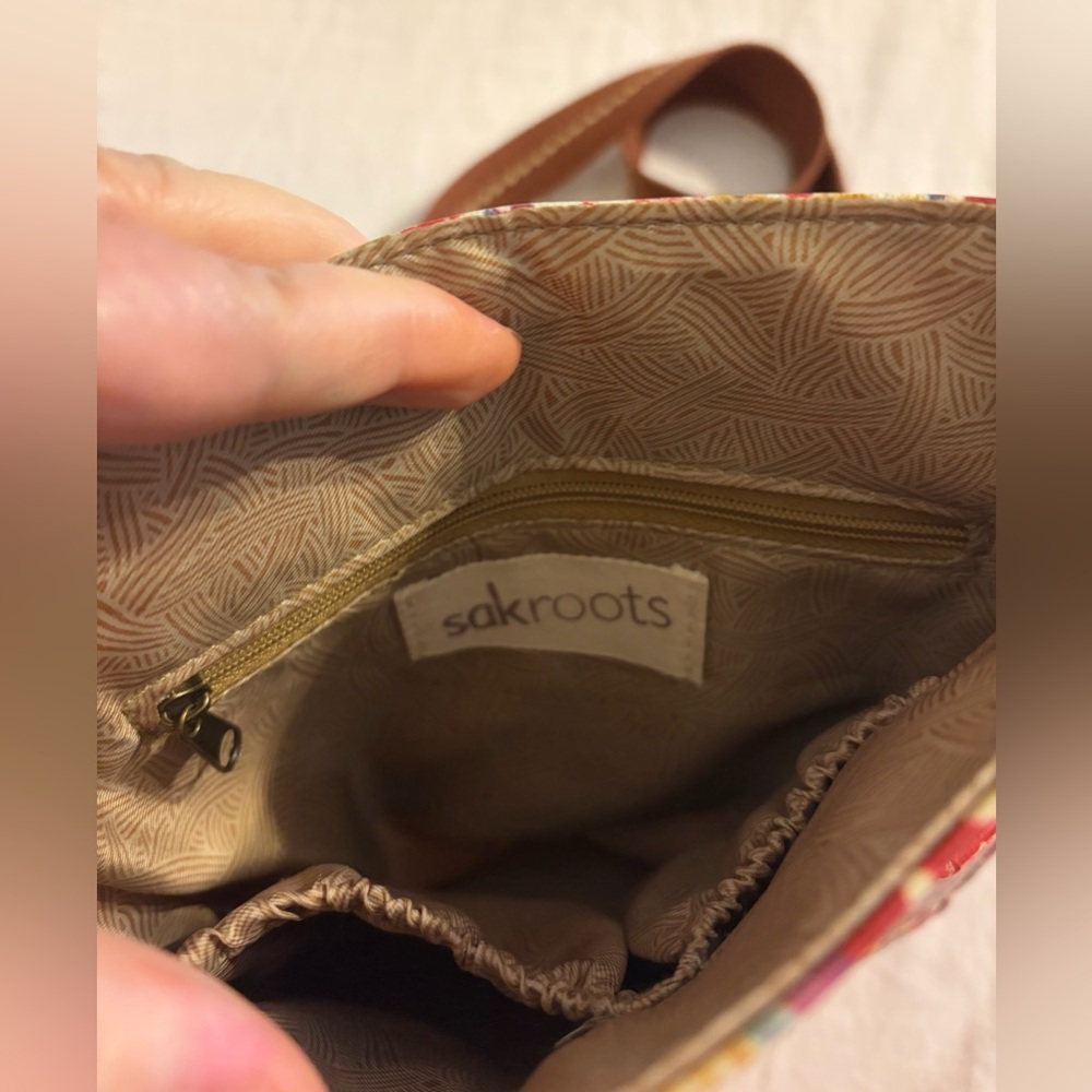 Sakroots Crossbody Bag❤️🤎🧡🤍💛🩵💜 - Picture 11 of 15